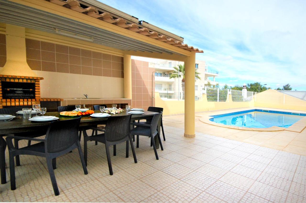 Villa Alice - Free Wifi & Air Co & Swimming Pool - By Bedzy Albufeira Ngoại thất bức ảnh